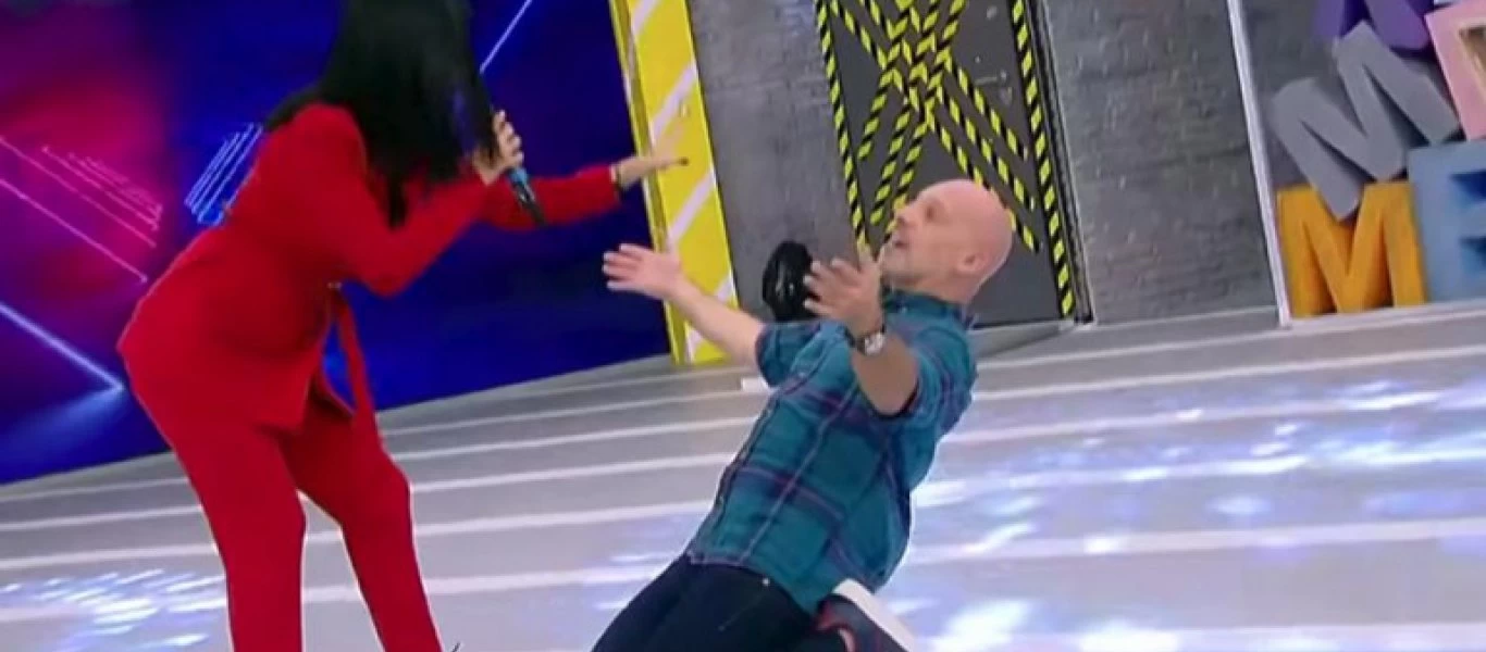 Νίκος Μουτσινάς: «Τρελάθηκε» με τη Λένα Ζευγαρά (βίντεο)